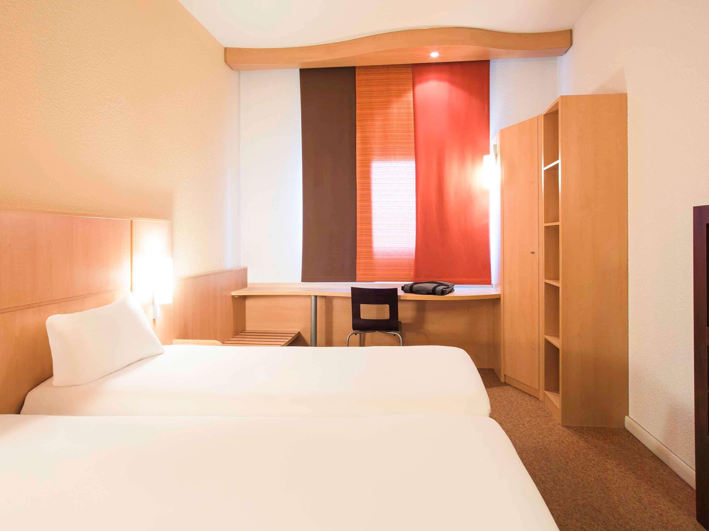 Ibis Como Grandate Exterior foto