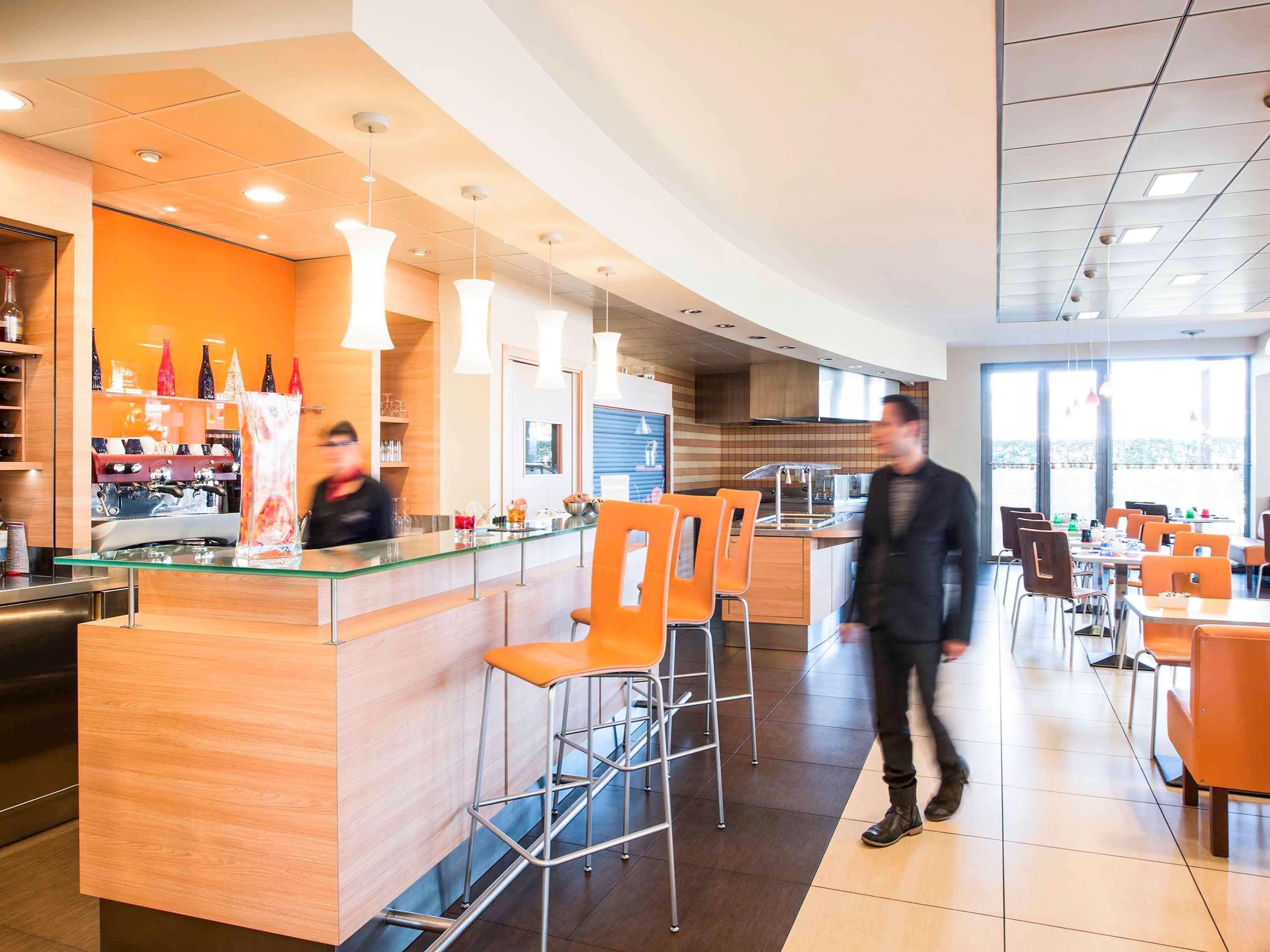 Ibis Como Grandate Exterior foto