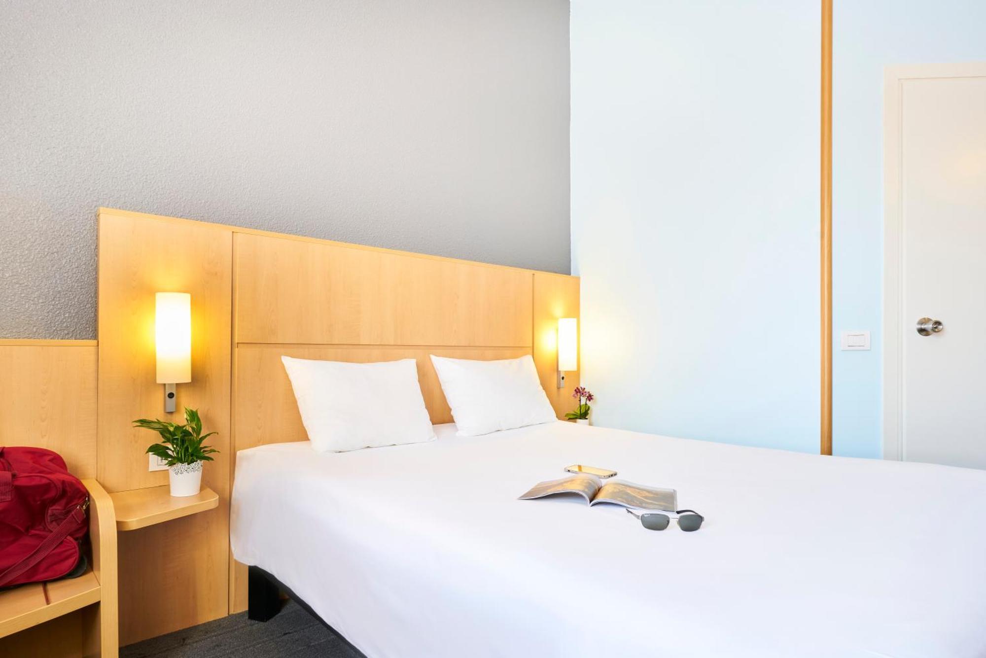 Ibis Como Grandate Exterior foto
