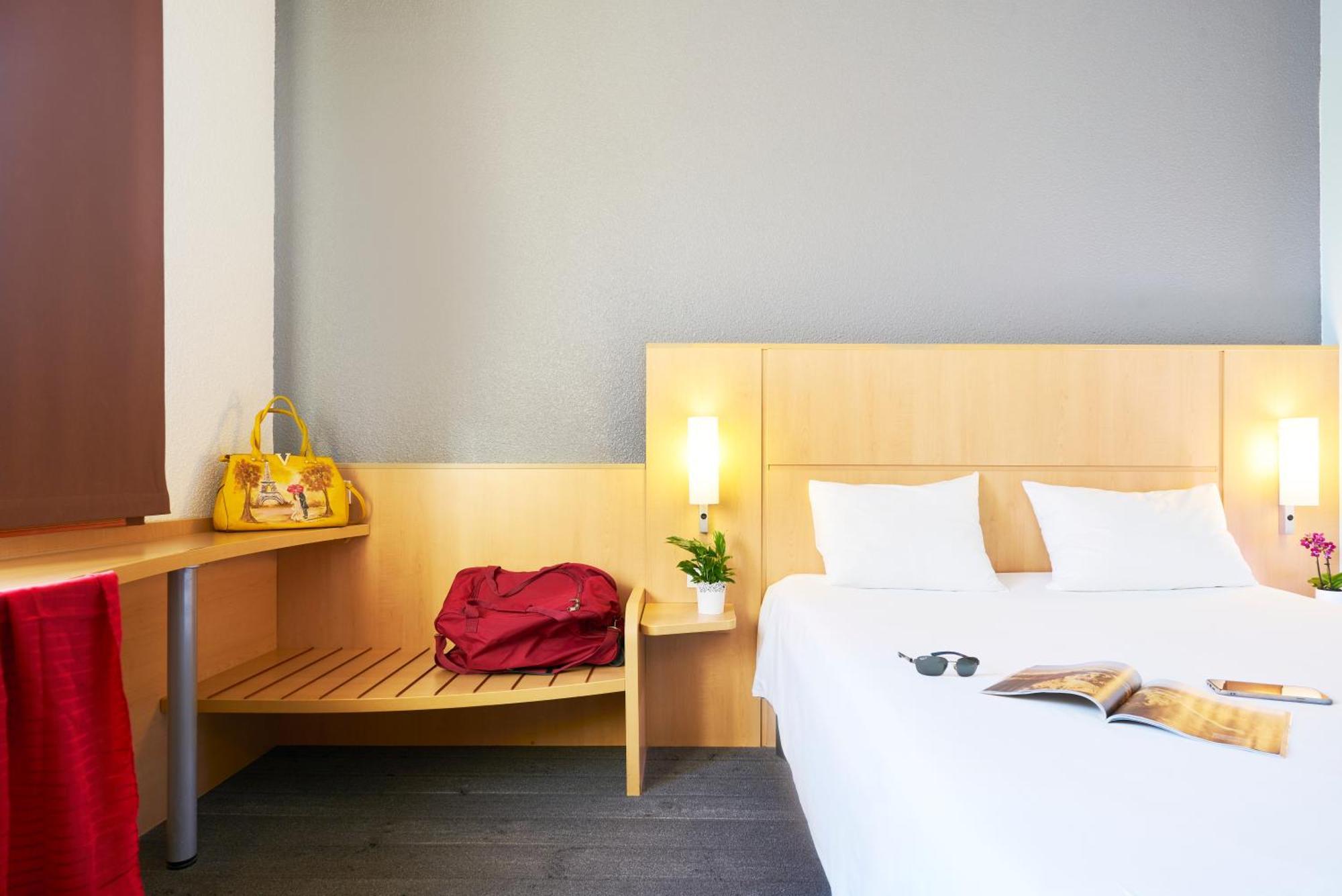 Ibis Como Grandate Exterior foto