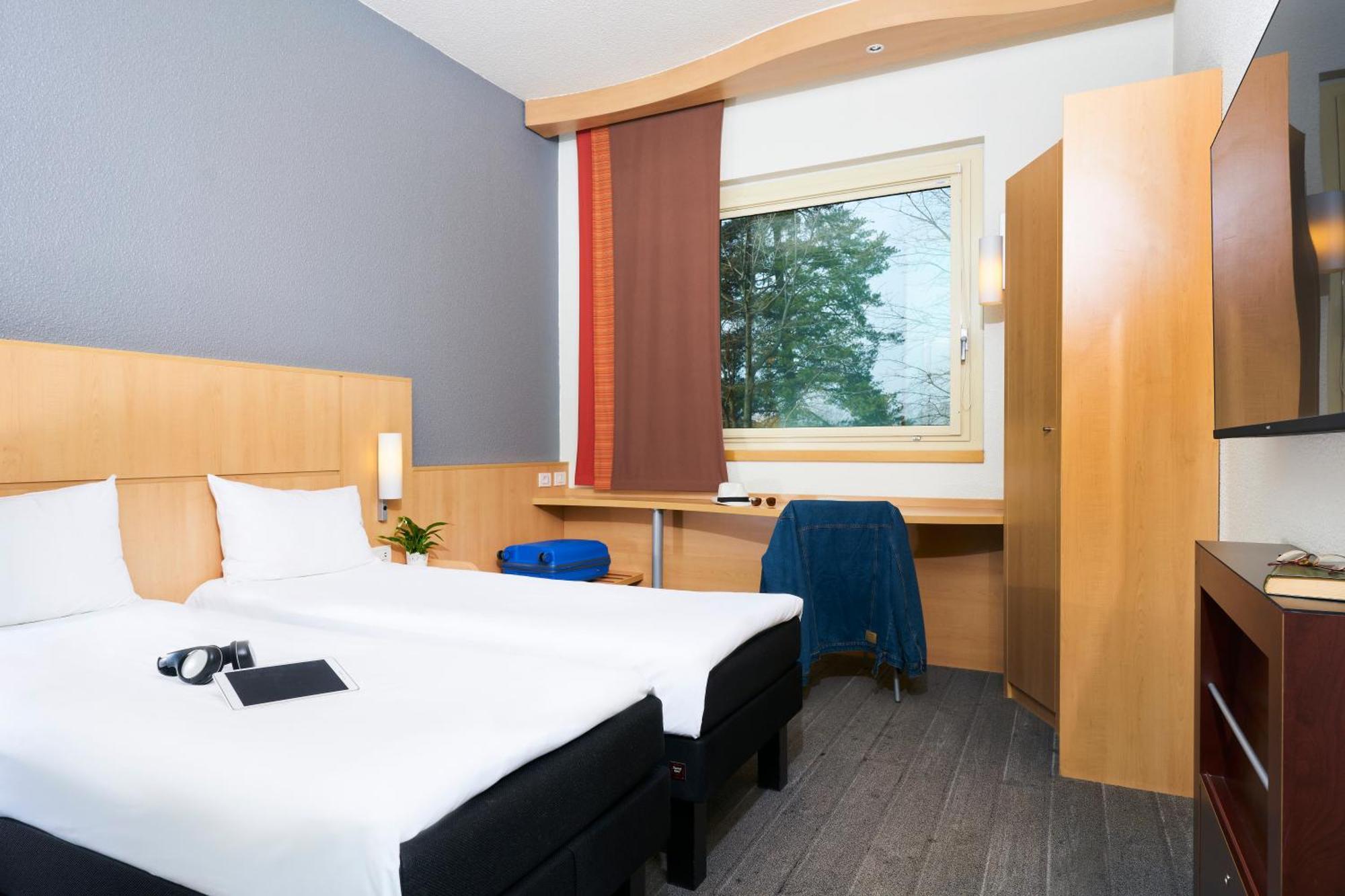 Ibis Como Grandate Exterior foto