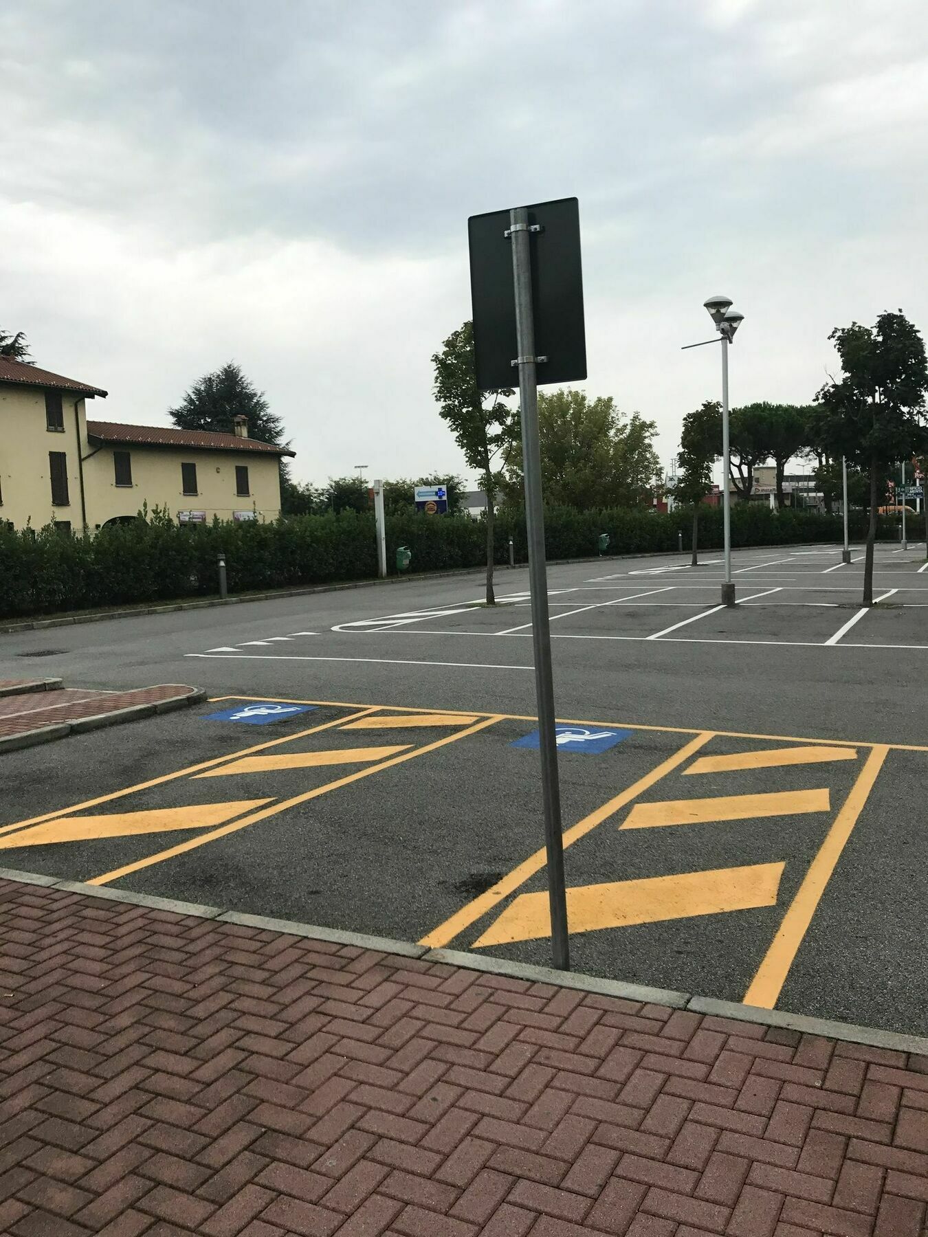 Ibis Como Grandate Exterior foto